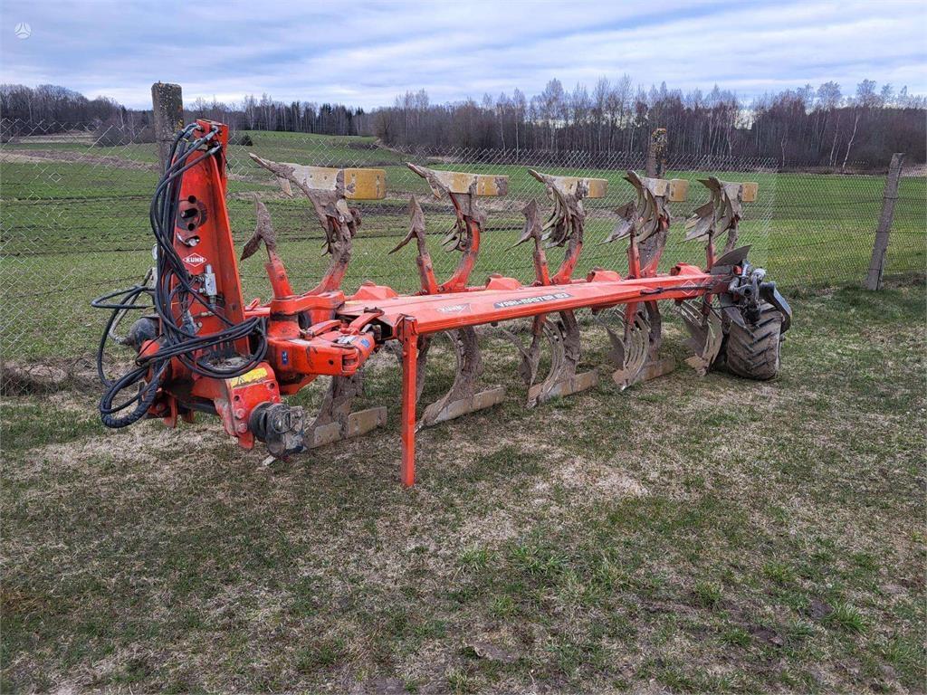 Kuhn VARI-MASTER 153 5 KORPUSAI Standartiniai plūgai
