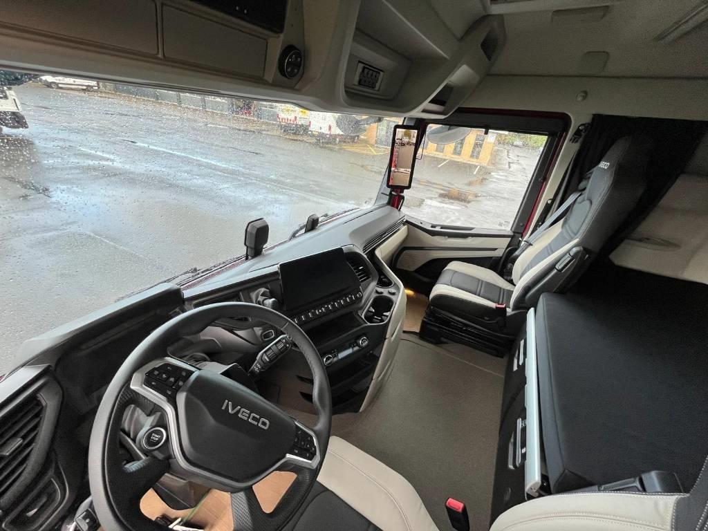 Iveco AS350X50YFS FABRIKSNY Chassis