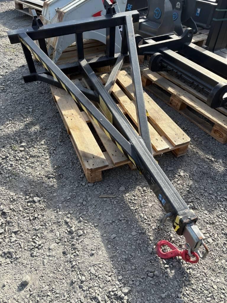 SE Equipment  Materialhanteringsarm 2 T Övriga