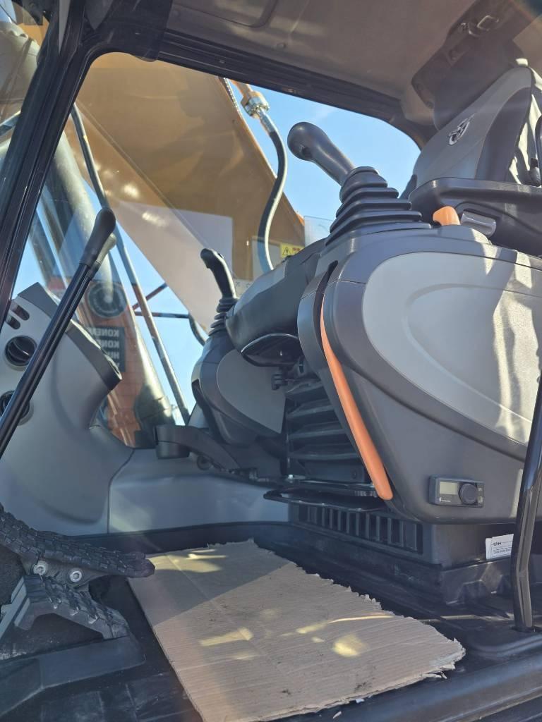 CASE CX 300 D LC Telakaivukoneet