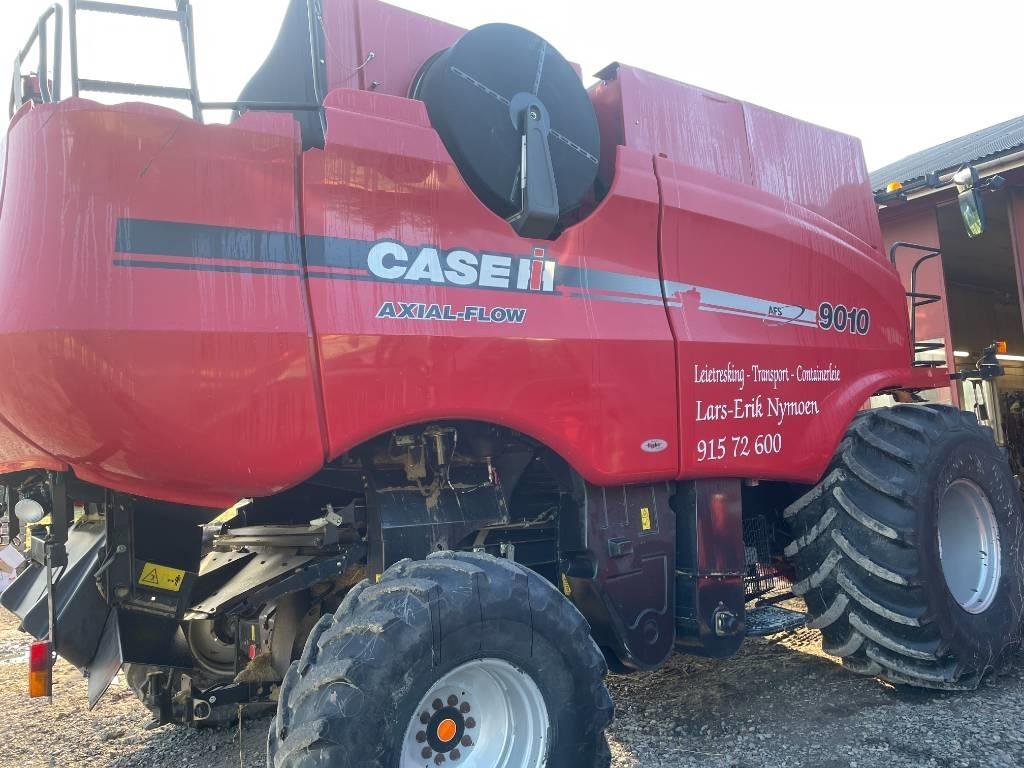 Case IH 9010 Combine harvesters