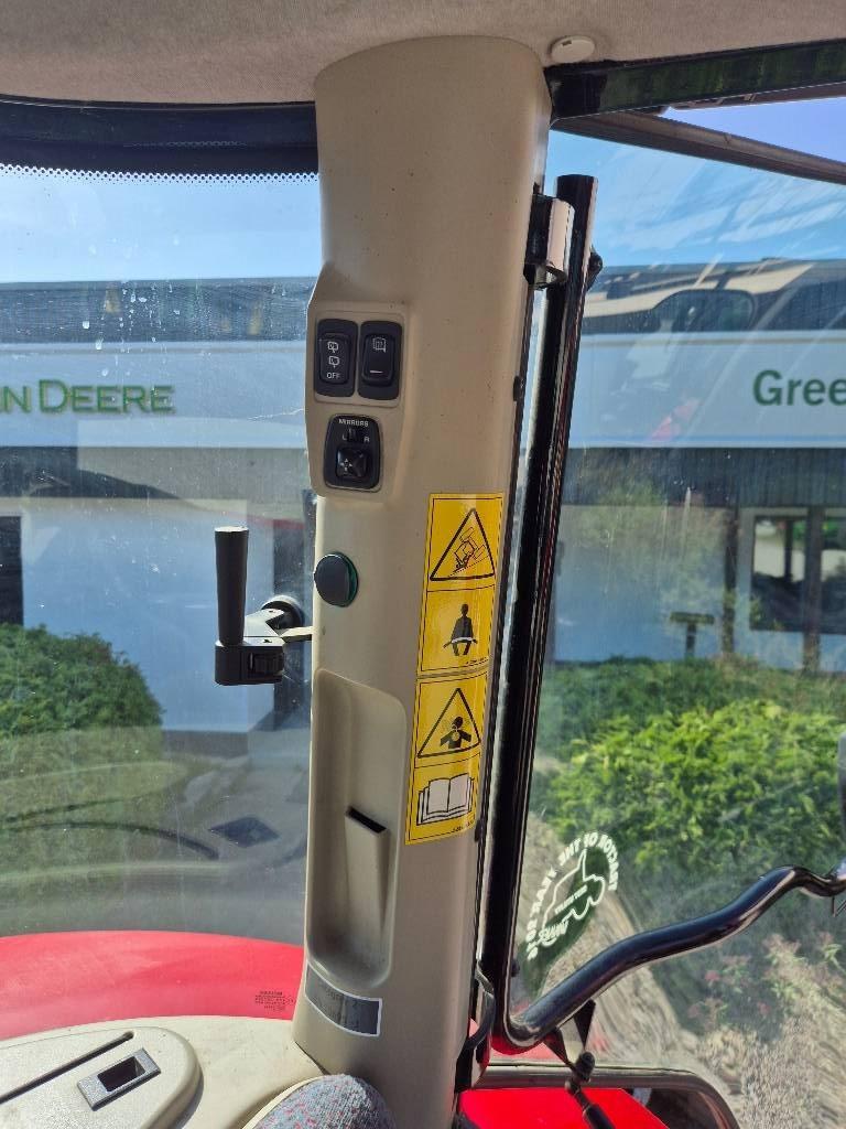 Massey Ferguson 5712 SL Traktorer