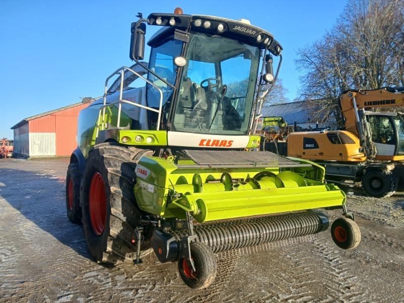 CLAAS Jaguar 970 Allrad Trince semoventi