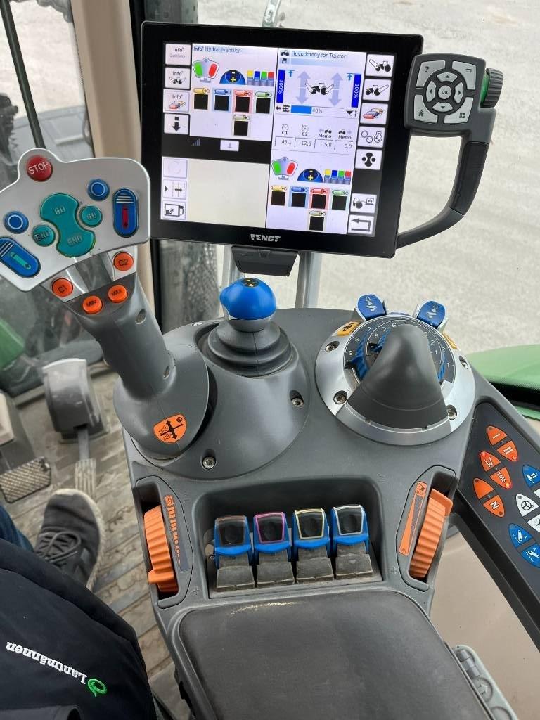 Fendt 716SCR Tractors