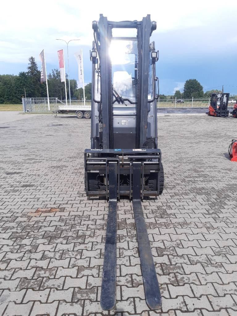 Linde E30HL Elektriskie autoiekrāvēji