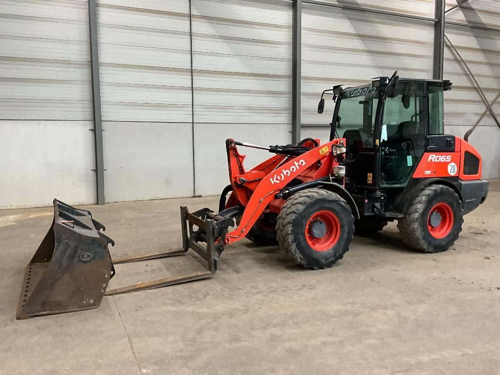 Kubota R 065 Pale gommate