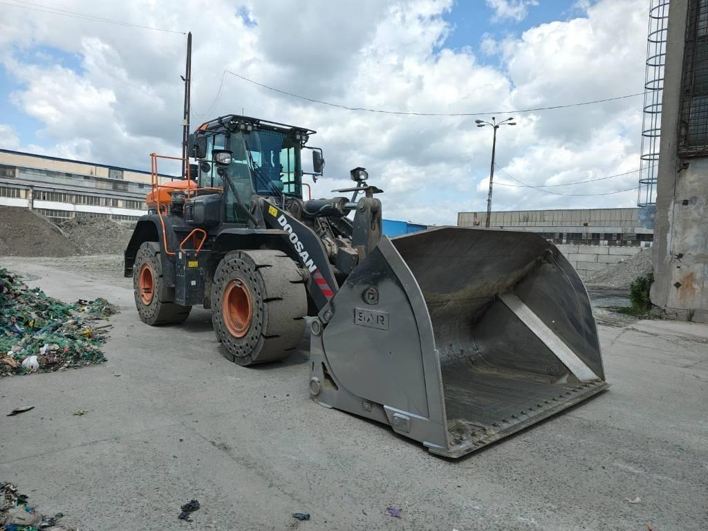 Doosan DL 320-7 Ładowarki kołowe