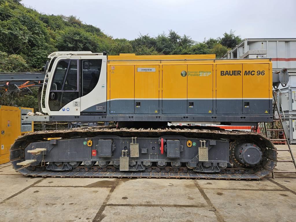 Bauer Seilbagger/Crane eMC 96 - electric driven Seilbagger & Schlitzwandtechnik