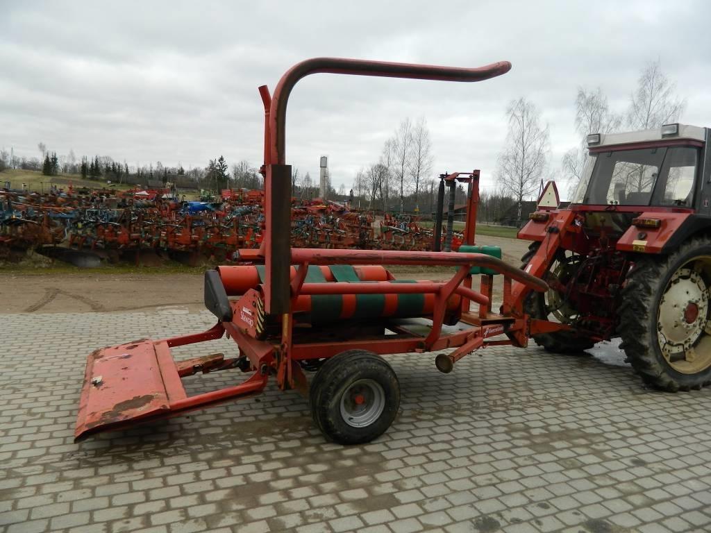 Kverneland UN7512 Rituļu ietinēji