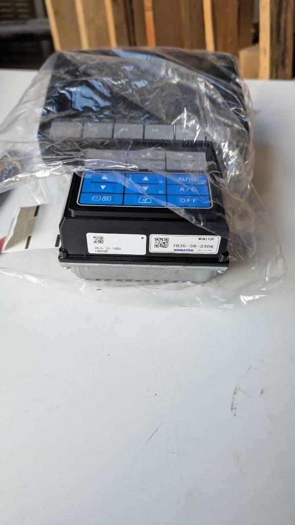 Komatsu PW158-11E0 MONITOR 7835-36-3306 Electronics