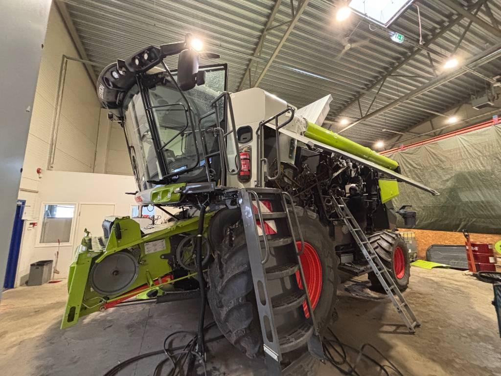 CLAAS Lexion 6800 Mähdrescher