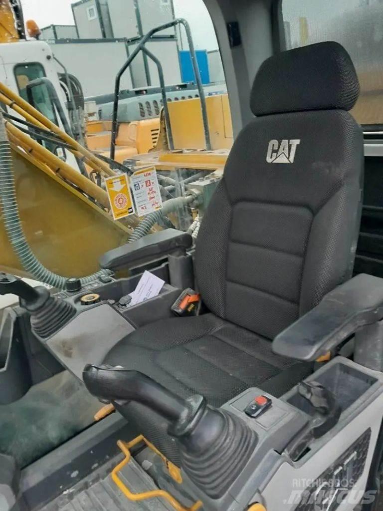 CAT 320 Crawler excavators