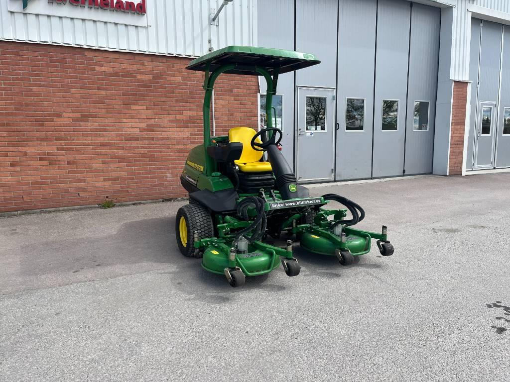John Deere 7400 A TerrainCut Åkgräsklippare