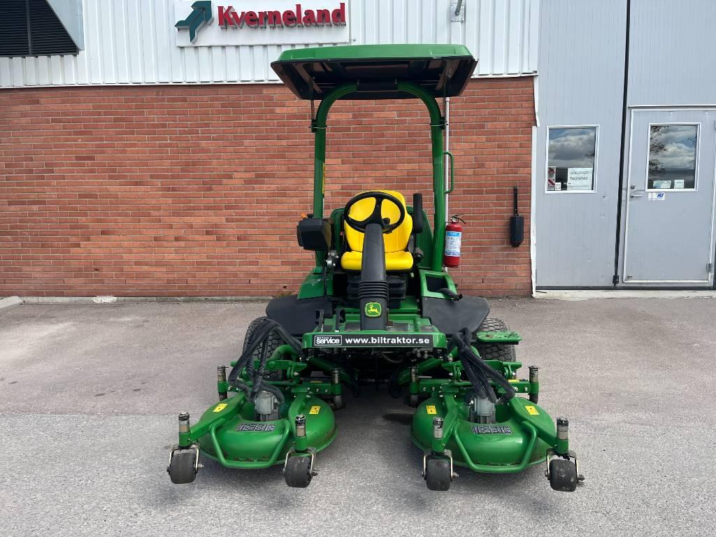 John Deere 7400 A TerrainCut Åkgräsklippare