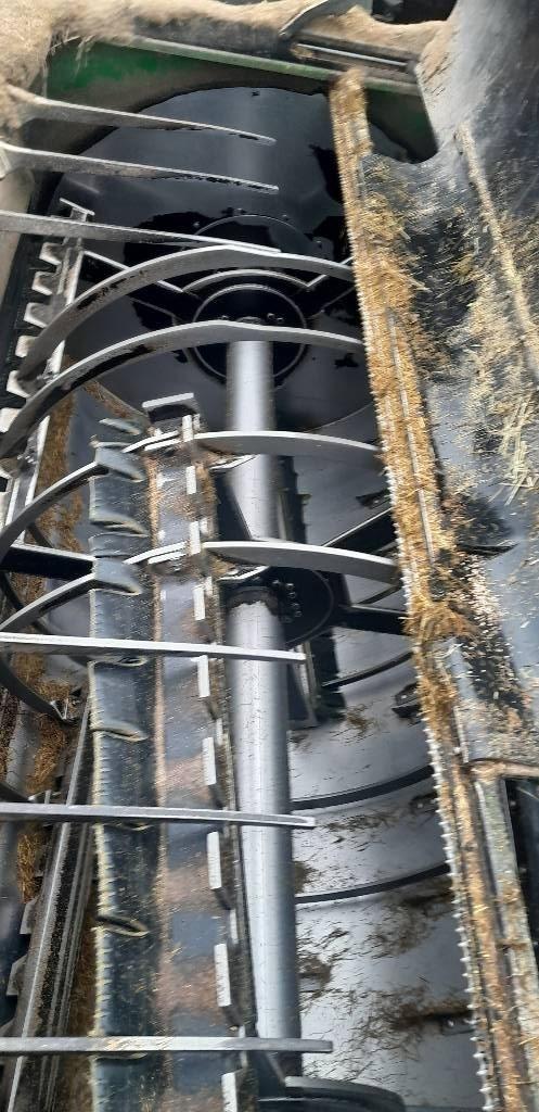 Keenan 160 BH  Apevaunu Alimentatori per animali