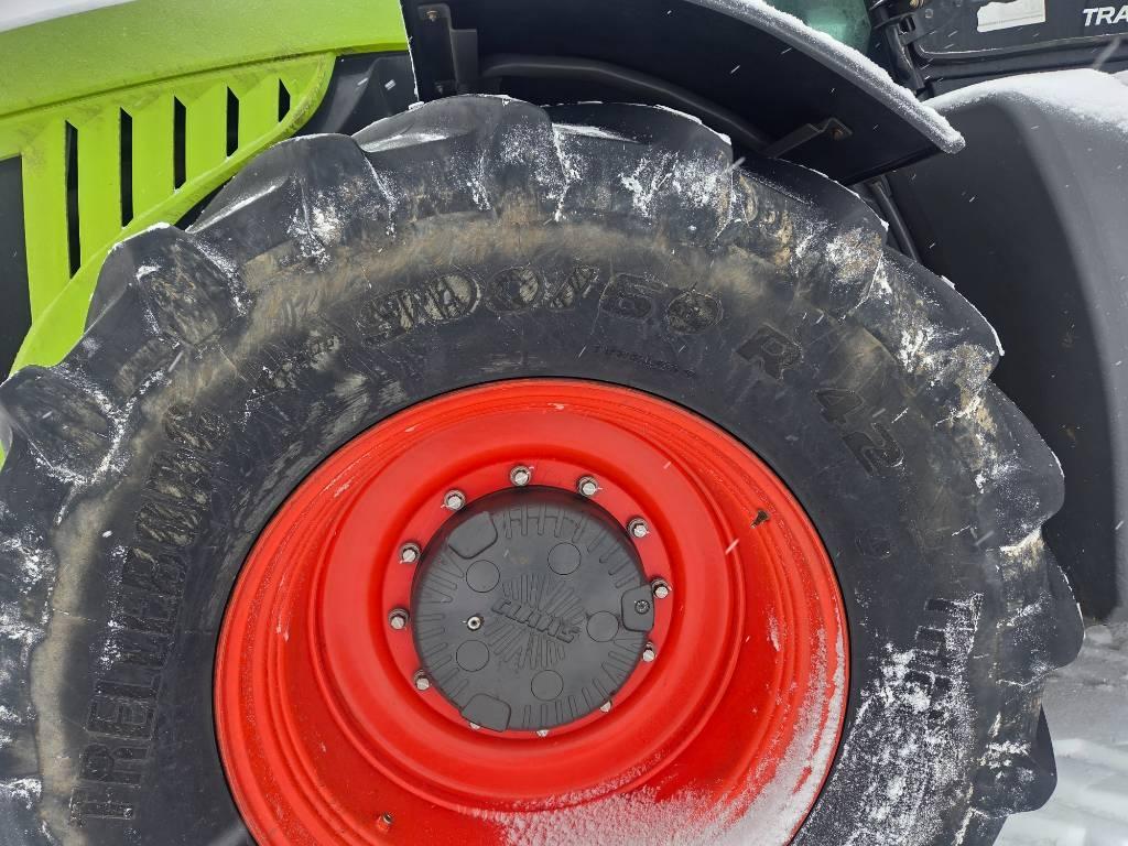 CLAAS Xerion 5000 Trac Traktoren