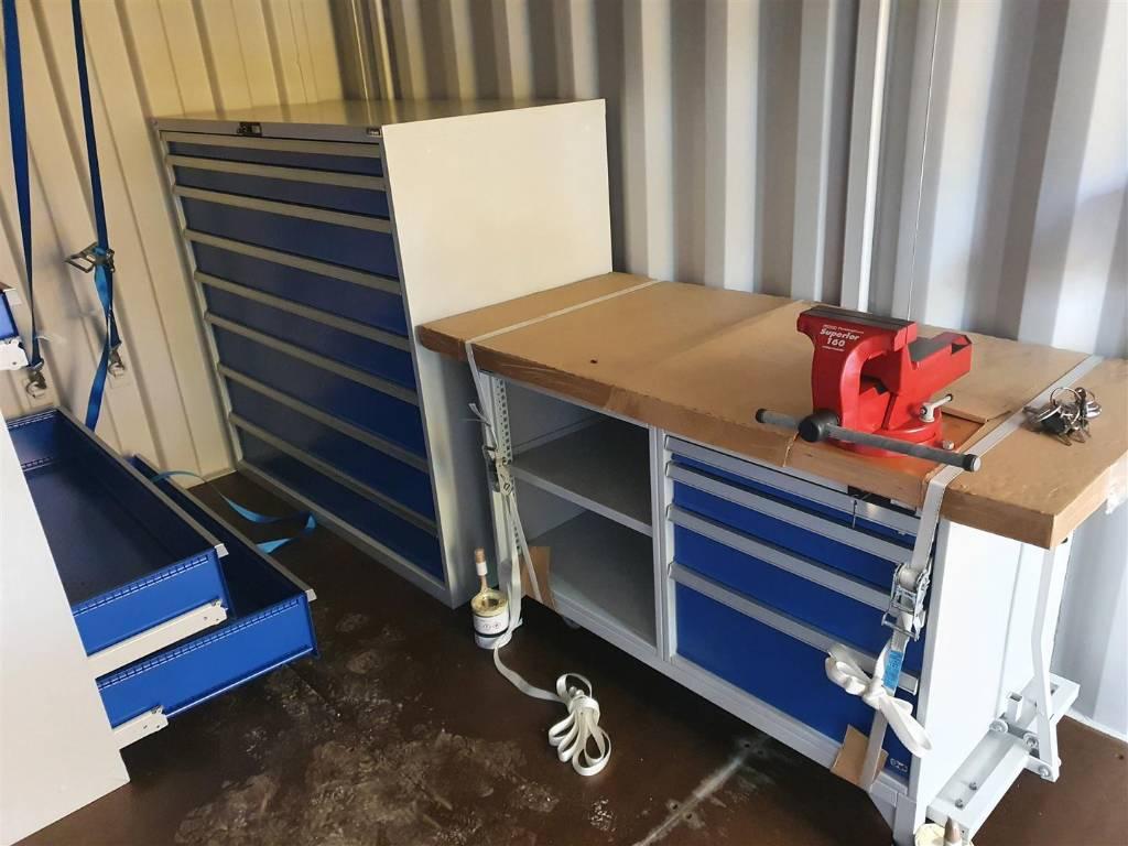 Bauer Werkstattcontainer / Workshop container Bohrwerkzeuge