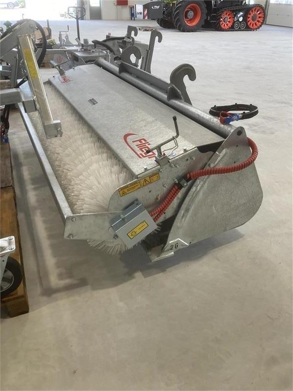 Fliegl Power Pro 260 Sweepers