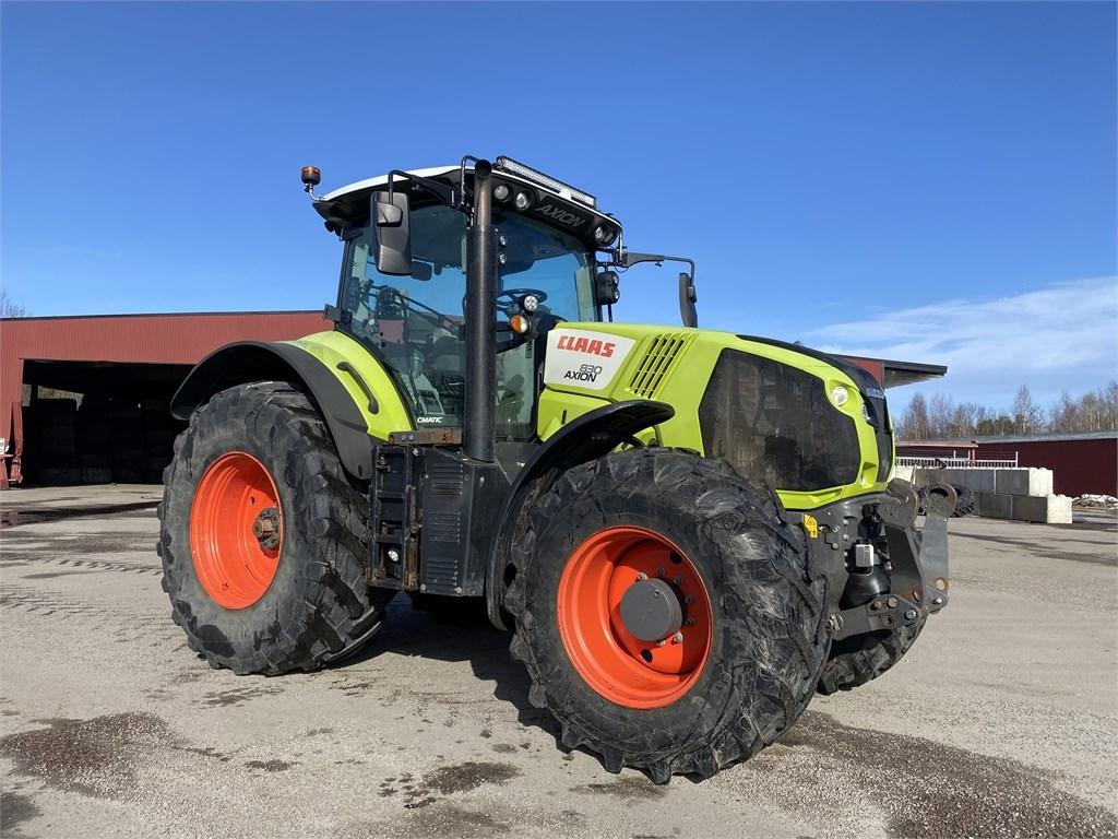 CLAAS Axion 830 Cmatic Trattori