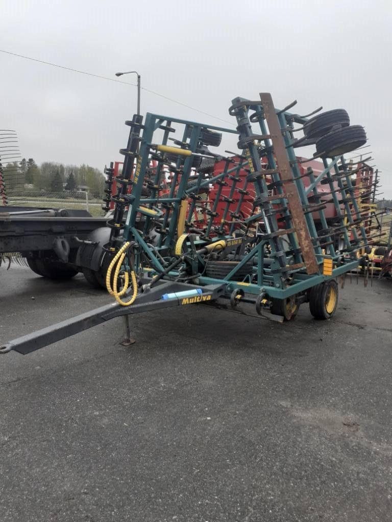 Multiva JS 650 HT Harrows
