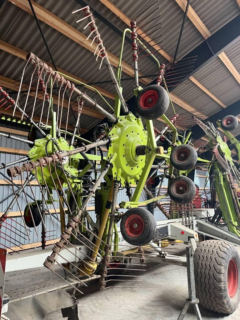 CLAAS LINER 3000 Rakes and tedders