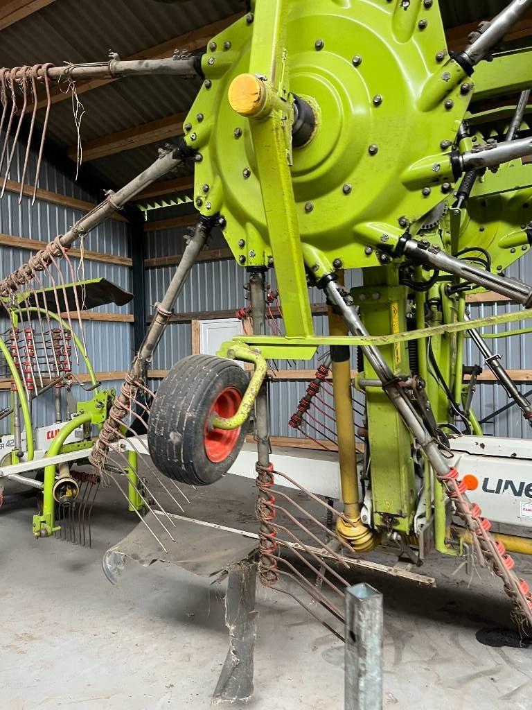 CLAAS LINER 3000 Rakes and tedders
