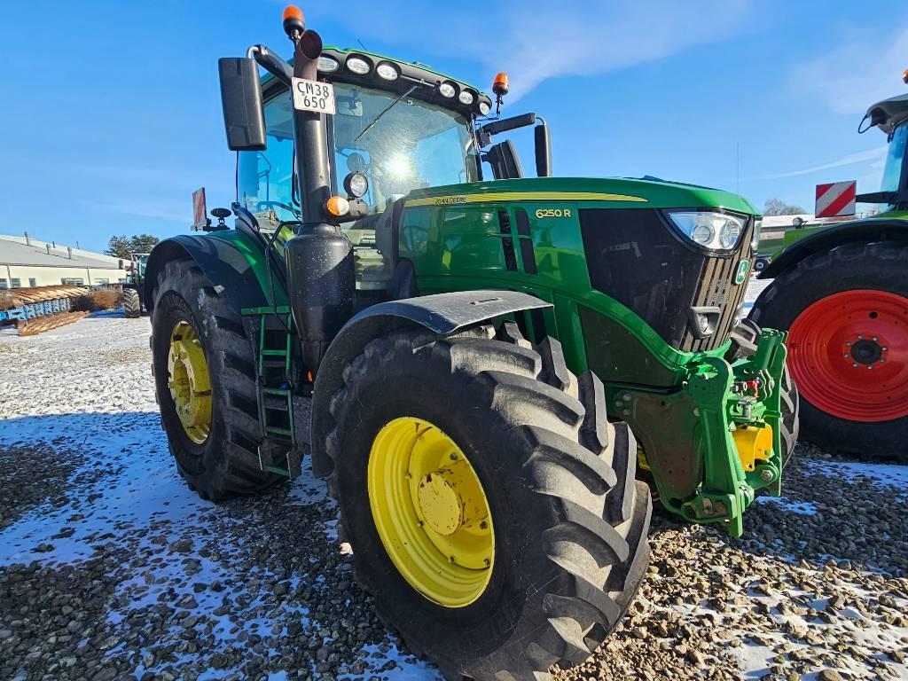 John Deere 6250 R Tractors