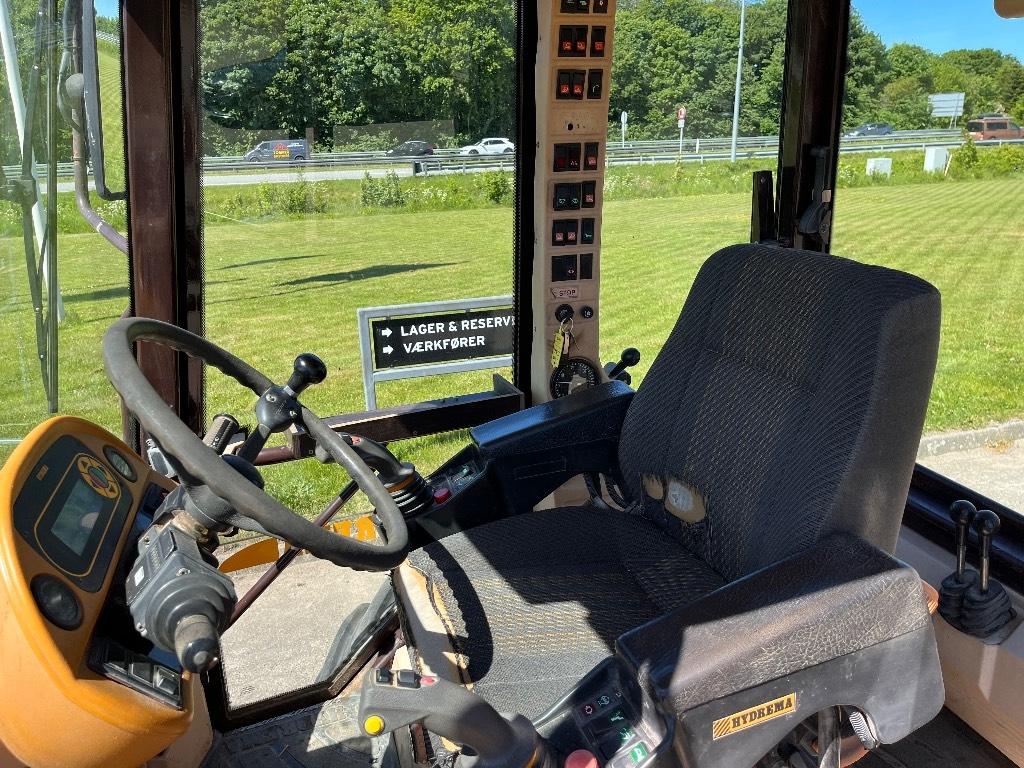 Hydrema 906C ESD Backhoe loaders