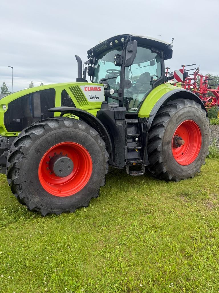 CLAAS Axion 960 cmatic Trattori