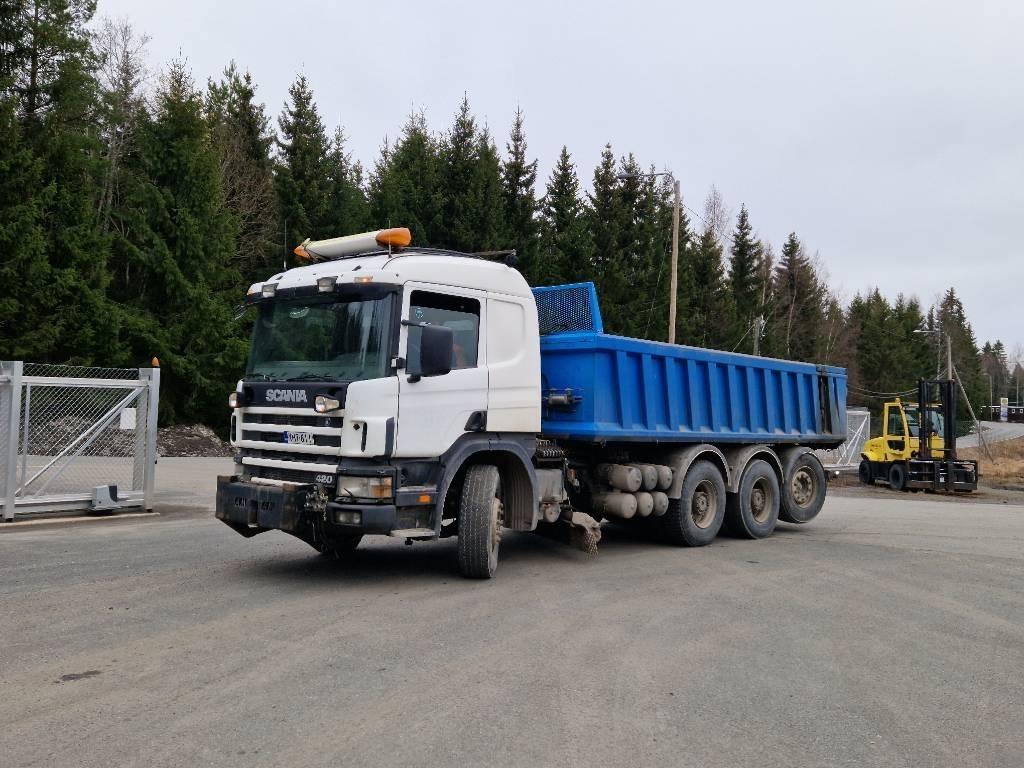Scania P420 8x4 Sora- ja kippiautot