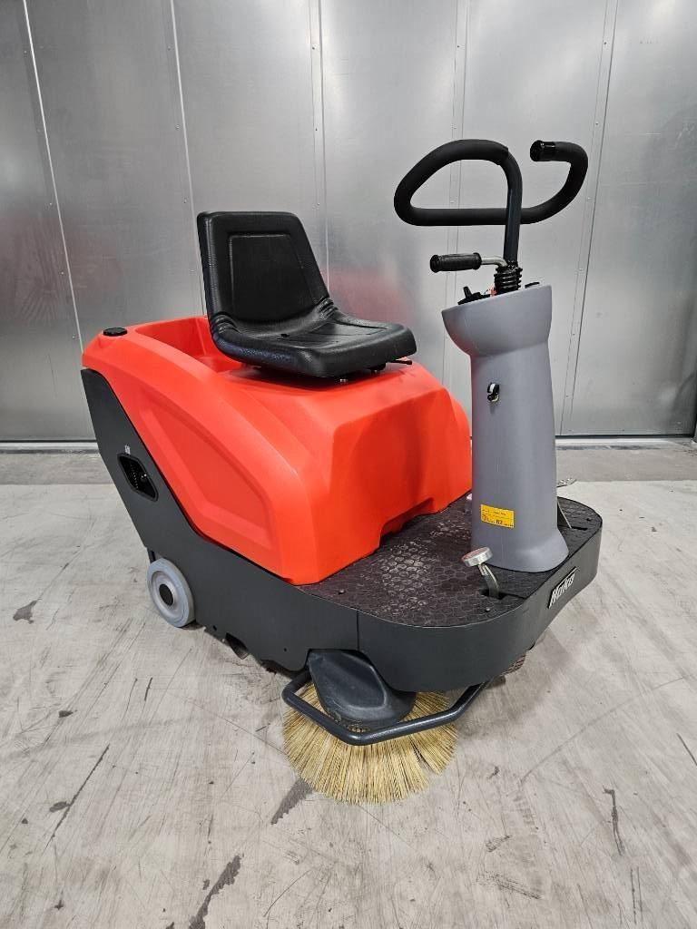 Hako Sweepmaster B800R Inomhus sopmaskiner