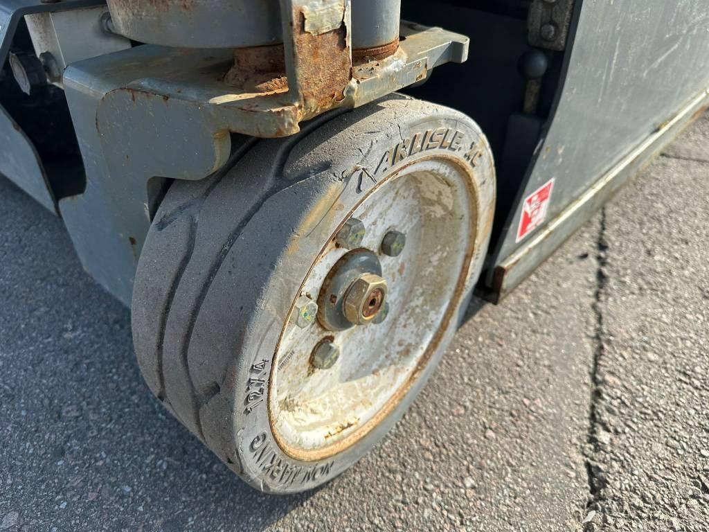 SkyJack 3219 Saxliftar