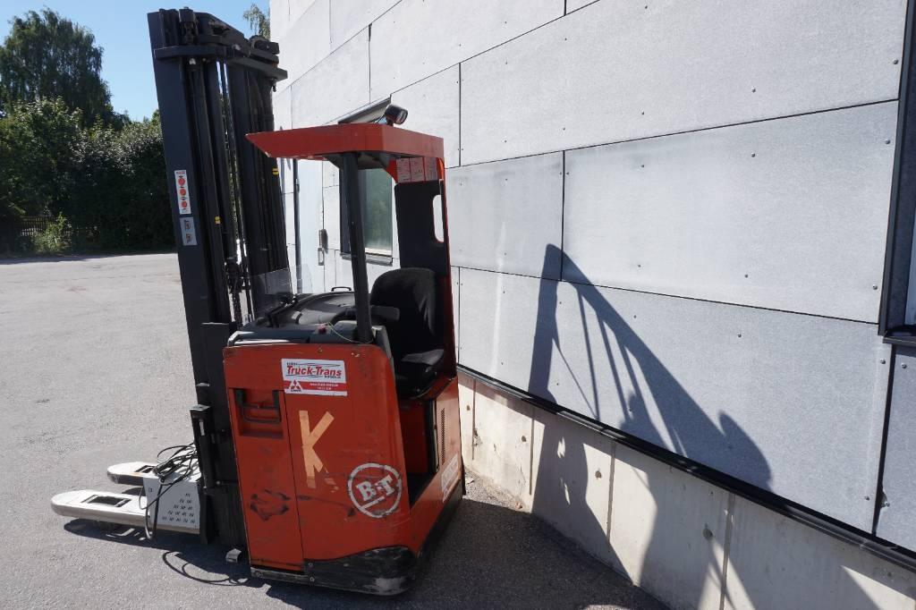 Toyota SRE135L Selvkørende stablere