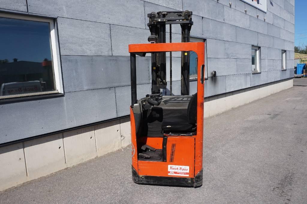 Toyota SRE135L Selvkørende stablere