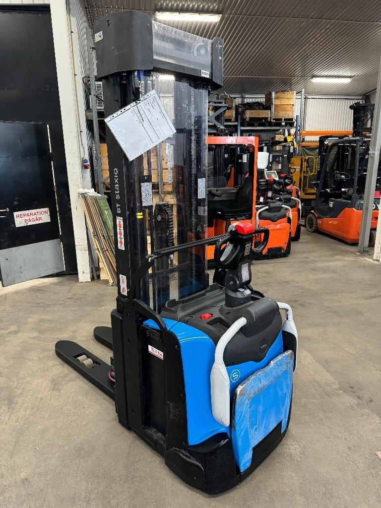 Toyota SPE160L Deichselstapler