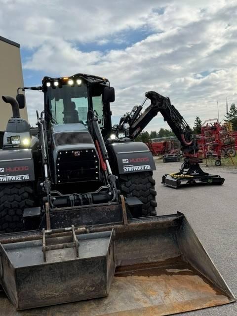 Huddig 1260E City med Buskröjare Grävlastare