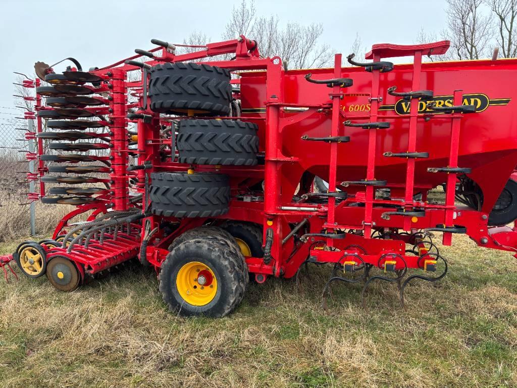 Väderstad Spirit600S Drillmaschinen