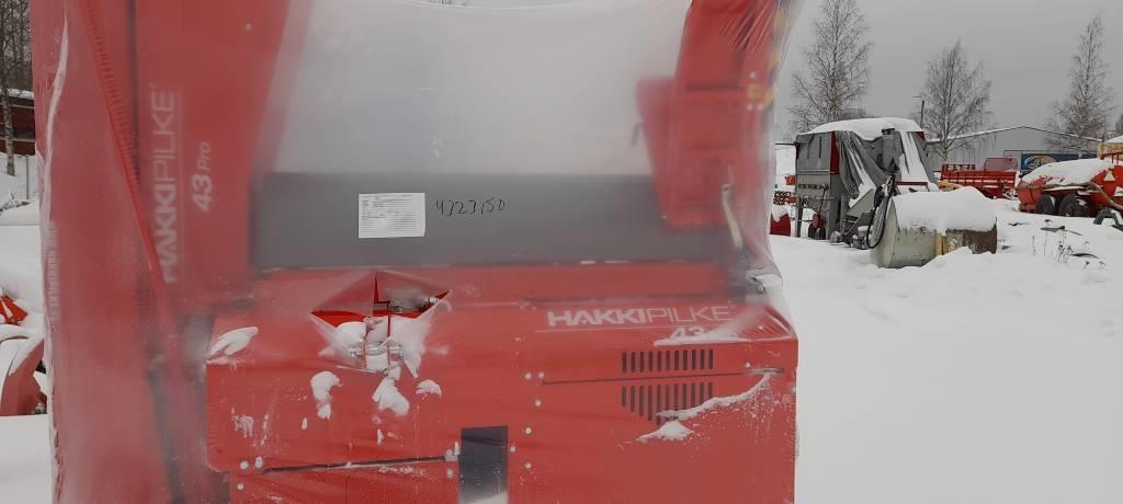 Hakki Pilke 43 PRO SM Leveä poistokuljetin Wood splitters and cutters