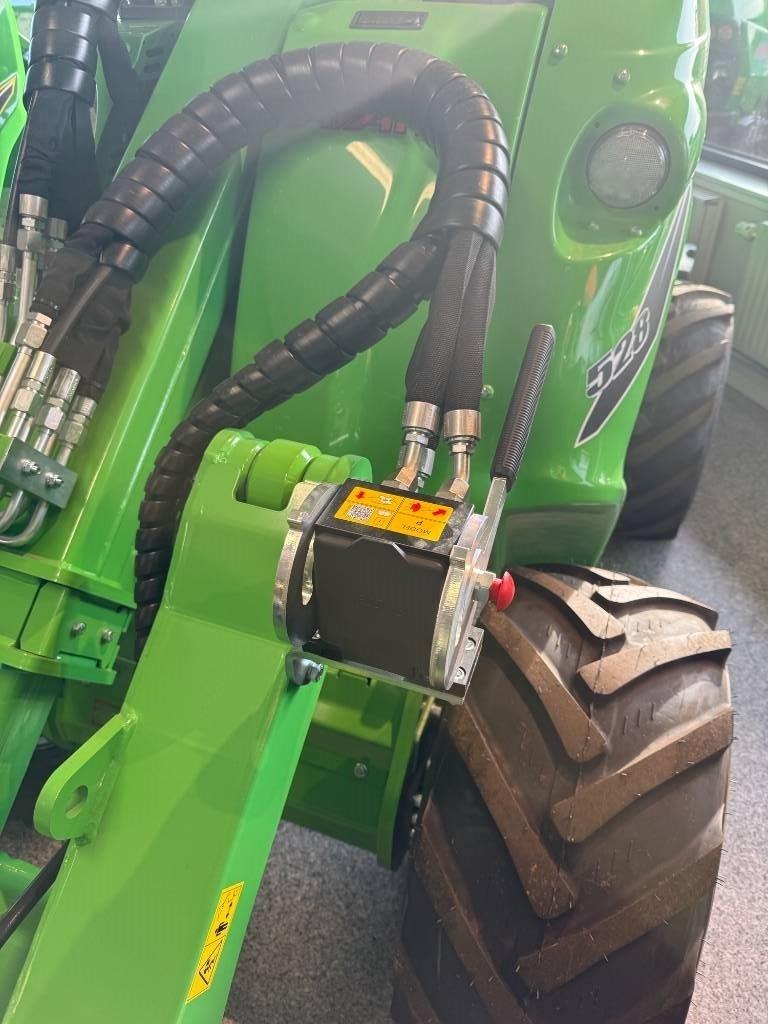 Avant 528 Kompaktlastare