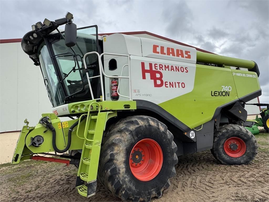 CLAAS LEXION 740 Cosechadoras combinadas