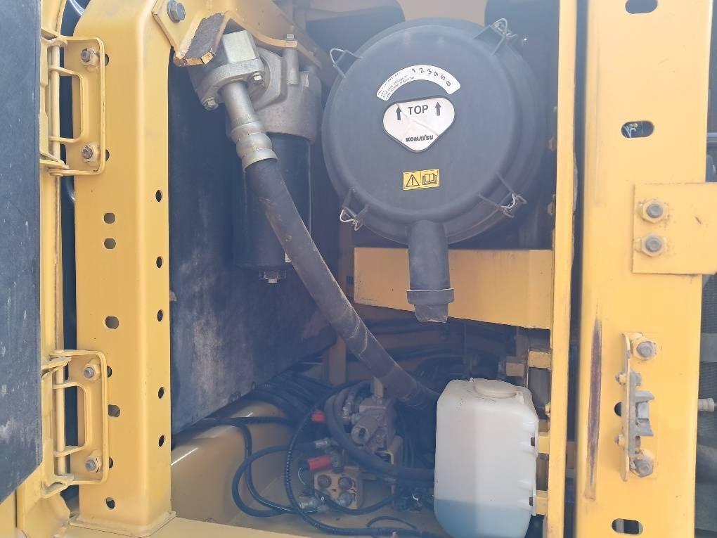 Komatsu PC210LC-8K Crawler excavators