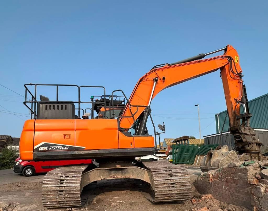 Doosan DX 225 LC-7 Crawler excavators