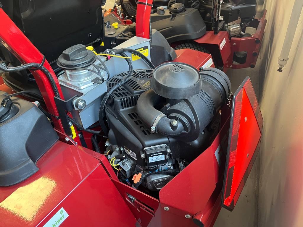 Ferris ISX 2200 Zero turn mowers