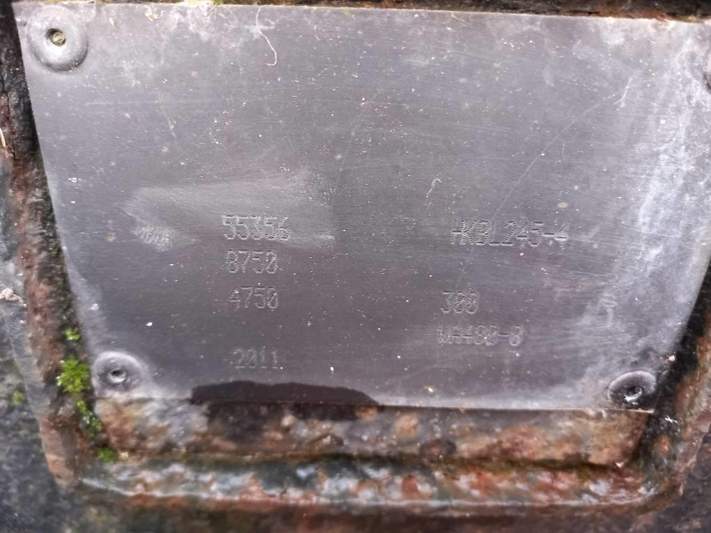 Komatsu WA480-8 Buckets