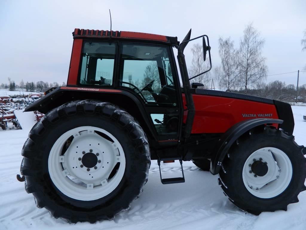 Valtra 8150 Traktori