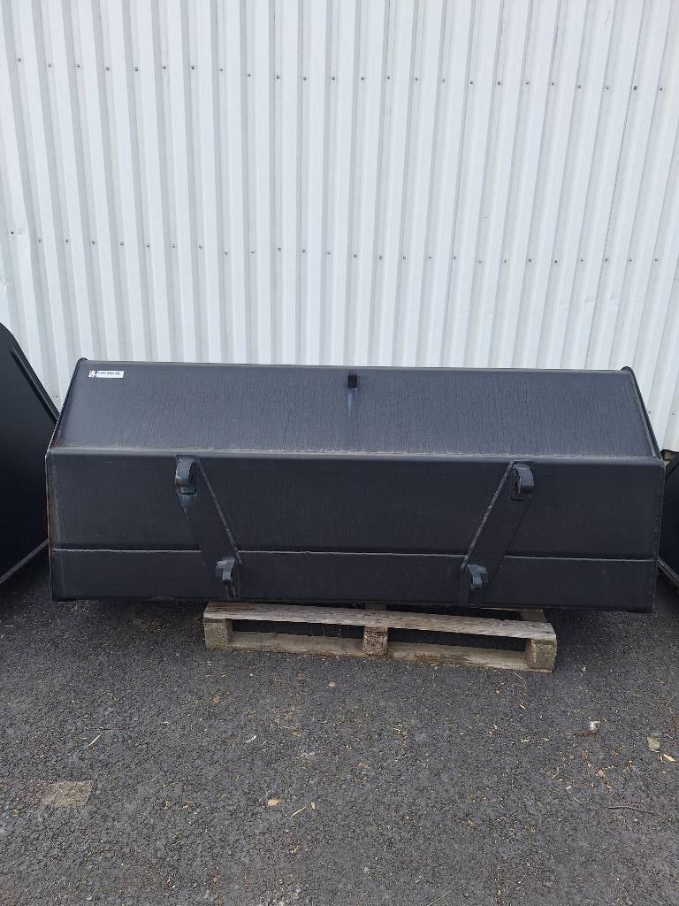 Hakki kauha 2300 Accesorios para carga frontal