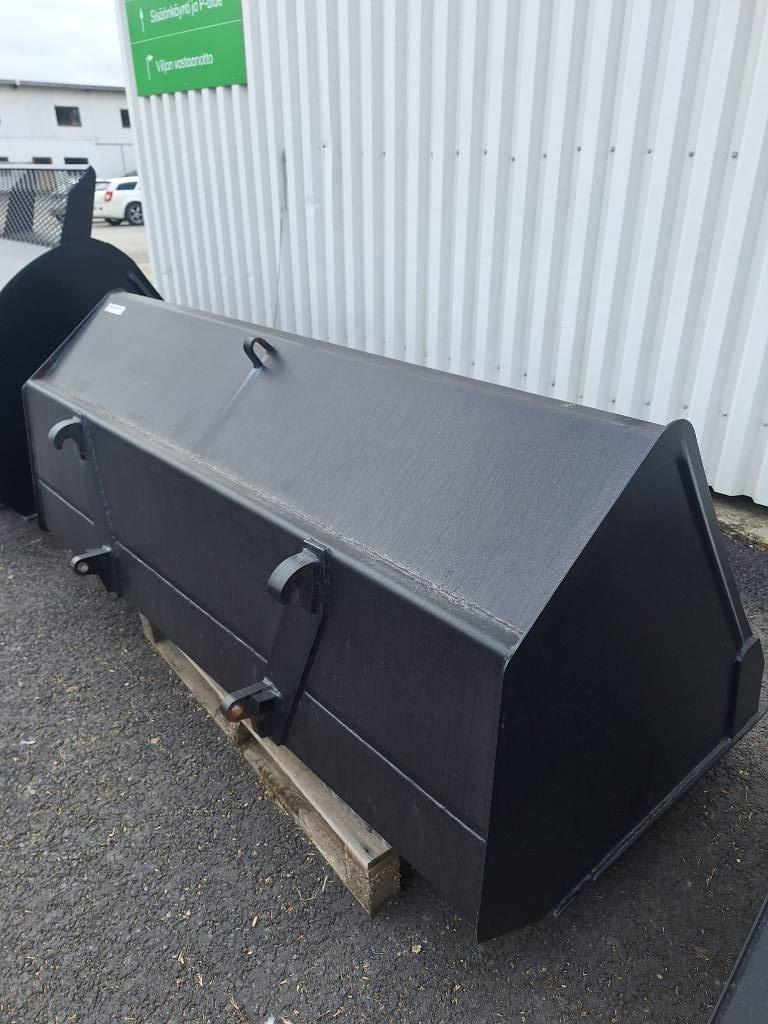 Hakki kauha 2300 Accesorios para carga frontal