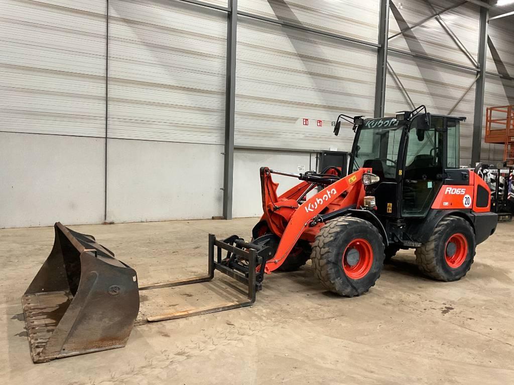 Kubota R 065 Pale gommate