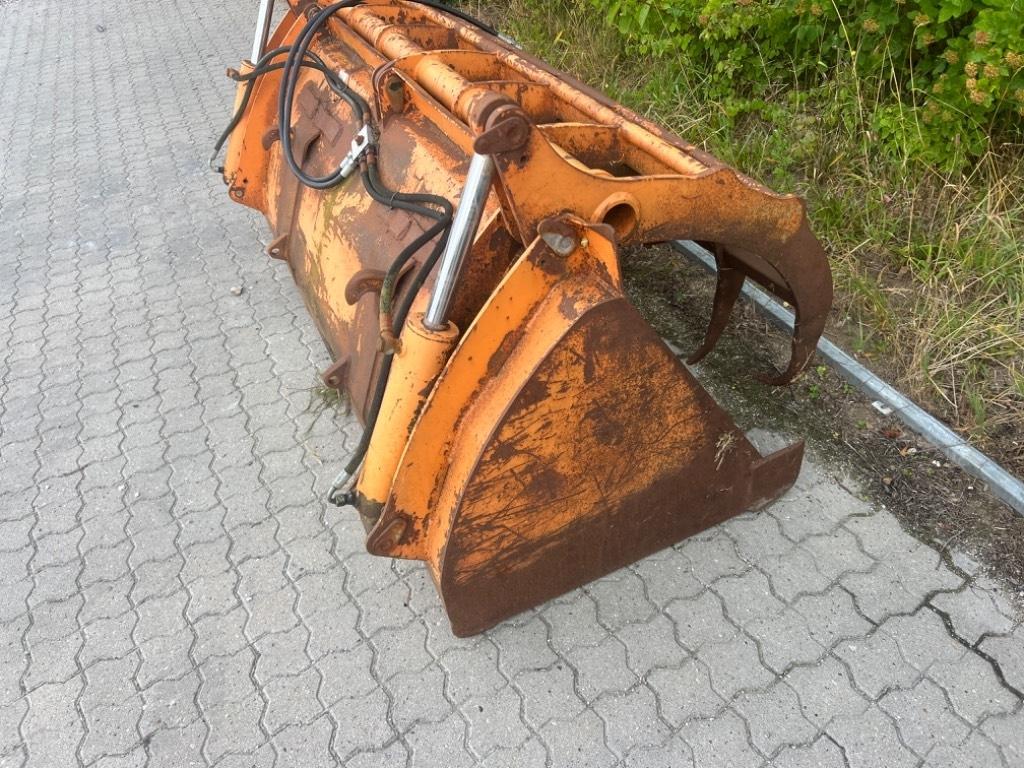 Skovl  med overfald Accessori per pale frontali