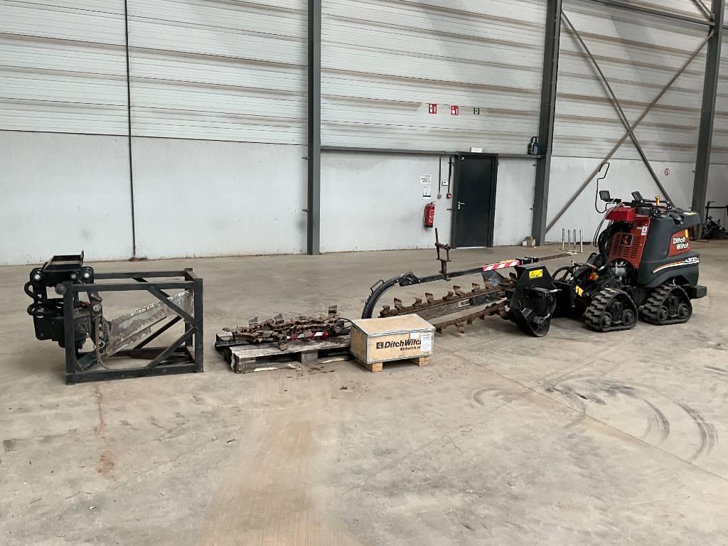 Ditch Witch R300 Scavafossi